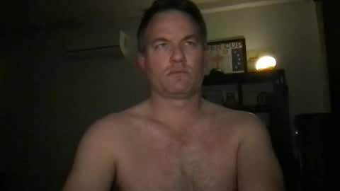 Snapshot of djswpy chatting on 05-06-26, 05:46 TriflinYoBitch online show from 05-06-26, 05:46