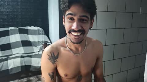 AmigodotadoZL online show from 11-03-25, 01:51