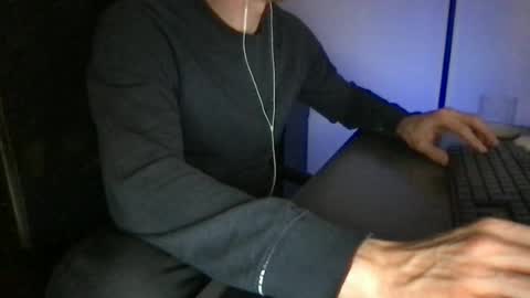 Snapshot of doctor_luv_69 chatting on 06-13-26, 10:08 doctor_luv_69 online show from 06-13-26, 10:08