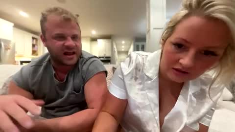 docwife12 online show from 01-06-26, 10:45