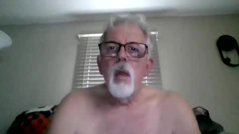 Snapshot of dodge2000guy chatting on 06-05-26, 08:03 playful online show from 06-05-26, 08:03
