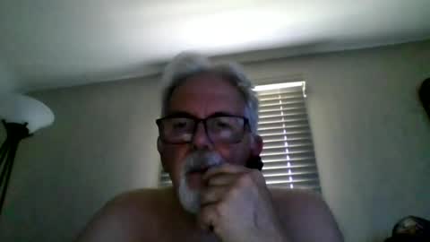 Snapshot of dodge2000guy chatting on 06-13-26, 08:18 playful online show from 06-13-26, 08:18