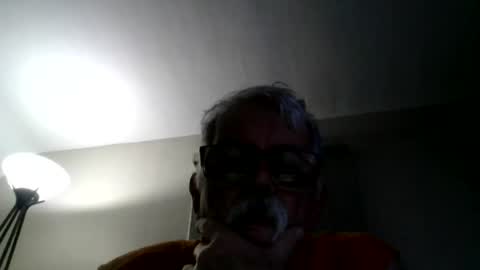 Snapshot of dodge2000guy chatting on 06-18-26, 09:36 playful online show from 06-18-26, 09:36