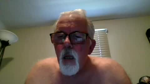 Snapshot of dodge2000guy chatting on 06-19-26, 08:12 playful online show from 06-19-26, 08:12