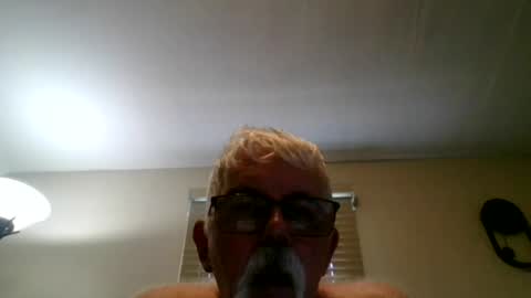 Snapshot of dodge2000guy chatting on 07-24-26, 08:07 playful online show from 07-24-26, 08:07