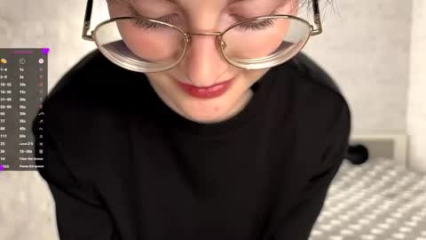 Annie PVT IS OPEN online show from 10-17-25, 09:06