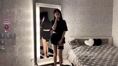 Annie PVT IS OPEN online show from 10-21-25, 09:15