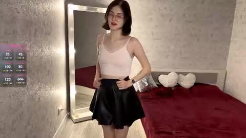 Annie PVT IS OPEN online show from 06-24-26, 09:36