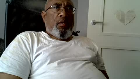 Snapshot of dofrank969 chatting on 06-14-26, 01:24 dofrank969 online show from 06-14-26, 01:24