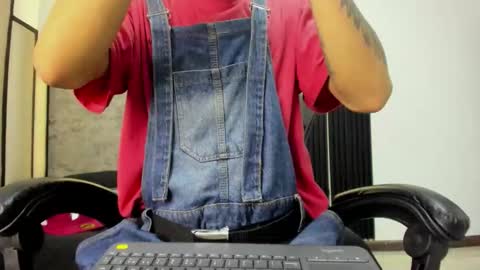 Snapshot of dogan_renz0 chatting on 02-13-26, 10:17 Dogan online show from 02-13-26, 10:17