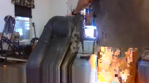 dogluc7 online show from 04-23-26, 05:37