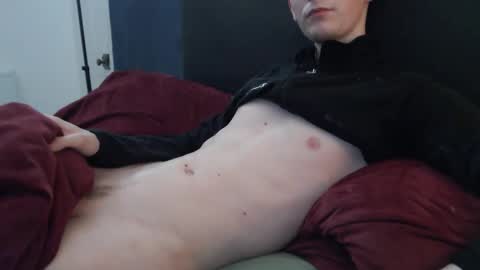 Snapshot of doindos chatting on 12-18-25, 06:52 doindos online show from 12-18-25, 06:52