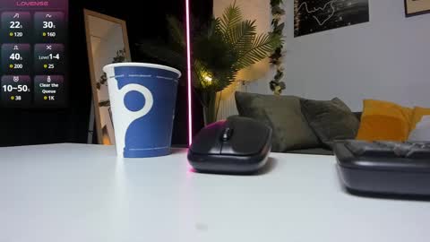 Betty online show from 03-08-25, 04:56