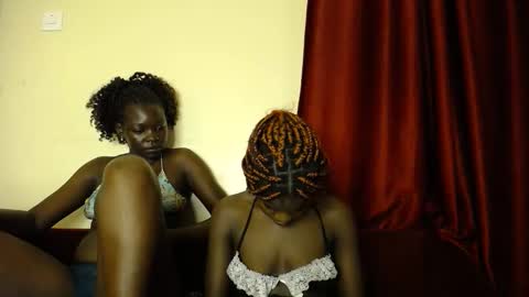 Snapshot of doll4daddy chatting on 09-18-25, 06:54 Lina online show from 09-18-25, 06:54