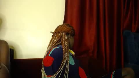 Snapshot of doll4daddy chatting on 09-28-25, 06:35 Lina online show from 09-28-25, 06:35
