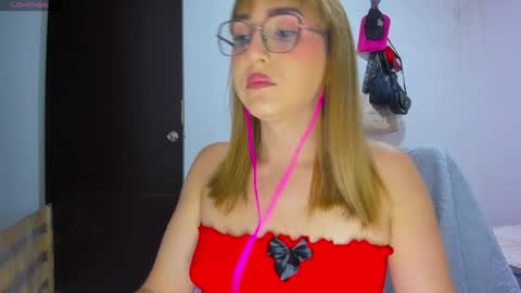 Snapshot of doll_andrea_ chatting on 05-07-26, 02:39 ANDREA online show from 05-07-26, 02:39