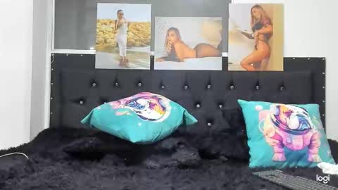 C E L E S T E  online show from 01-12-25, 05:03