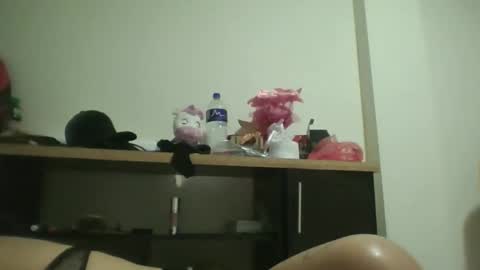 Snapshot of doll_dollys_ chatting on 03-26-26, 11:43 doll_dollys_ online show from 03-26-26, 11:43