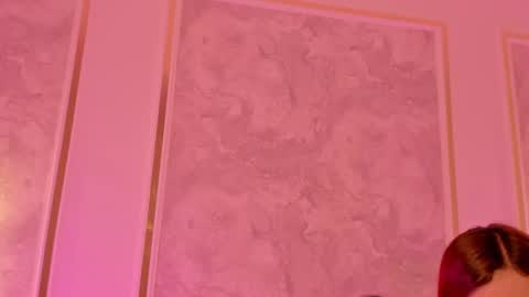 Snapshot of doll_eyeess_ chatting on 10-22-25, 02:34 D  online show from 10-22-25, 02:34