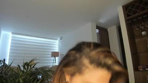 Snapshot of doll_oriana chatting on 06-17-26, 08:43 doll_oriana online show from 06-17-26, 08:43