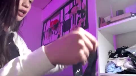 Snapshot of doll_sary chatting on 02-15-25, 11:50 Catherine XXX online show from 02-15-25, 11:50