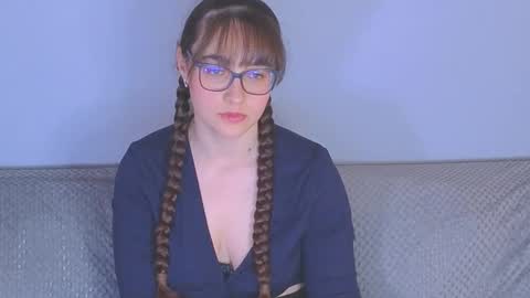 Snapshot of doll_tessa chatting on 05-13-26, 08:34 Tessa online show from 05-13-26, 08:34