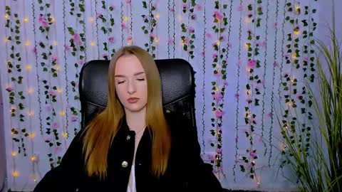 Snapshot of doll_vey chatting on 03-04-25, 03:26 doll_vey online show from 03-04-25, 03:26