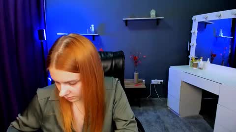 Snapshot of doll_vey chatting on 03-06-25, 01:14 doll_vey online show from 03-06-25, 01:14