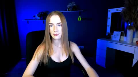 Snapshot of doll_vey chatting on 09-16-25, 12:50 doll_vey online show from 09-16-25, 12:50