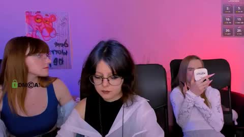 doll_vey online show from 12-21-25, 08:38