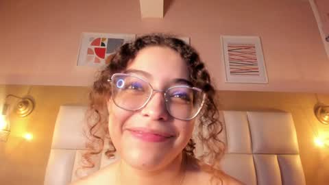 Abril online show from 12-22-24, 05:42