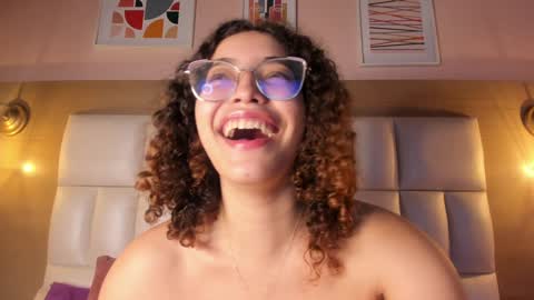 Abril online show from 12-24-24, 05:55