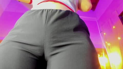 Abril online show from 01-26-25, 11:39