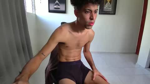 DollarHot30 online show from 12-22-25, 07:55