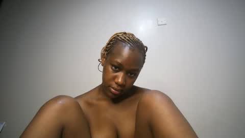 Snapshot of dollberry chatting on 12-11-24, 04:49 dollberry online show from 12-11-24, 04:49