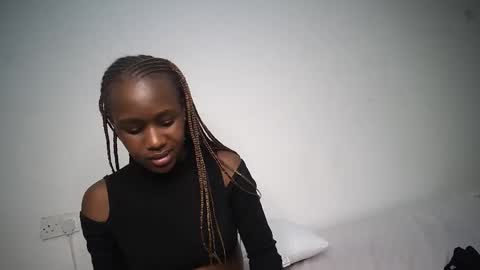 Snapshot of dollberry chatting on 12-28-24, 10:03 dollberry online show from 12-28-24, 10:03