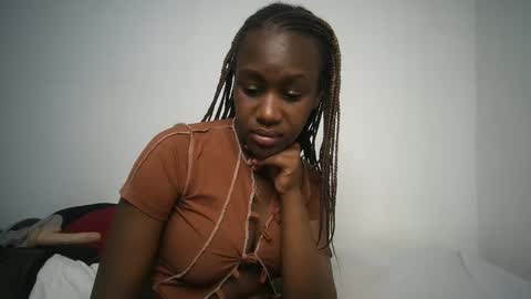 Snapshot of dollberry chatting on 01-07-25, 01:35 dollberry online show from 01-07-25, 01:35