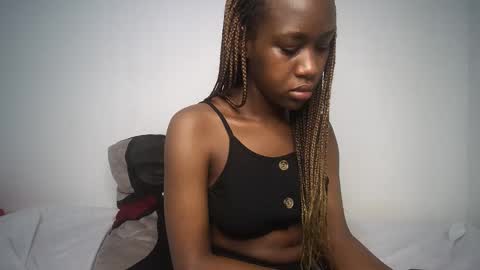 Snapshot of dollberry chatting on 01-13-25, 09:41 dollberry online show from 01-13-25, 09:41