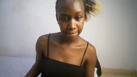 Snapshot of dollberry chatting on 03-04-25, 09:18 dollberry online show from 03-04-25, 09:18