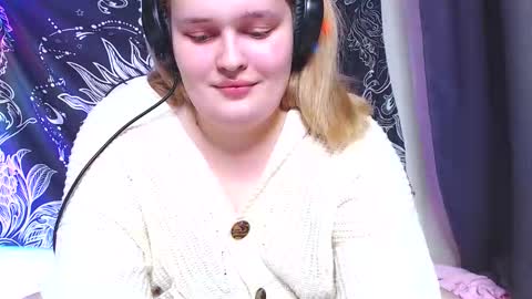 Miss Rose online show from 09-28-25, 07:52