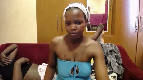 Bella online show from 11-12-25, 09:21