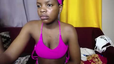 Bella online show from 12-04-25, 03:54