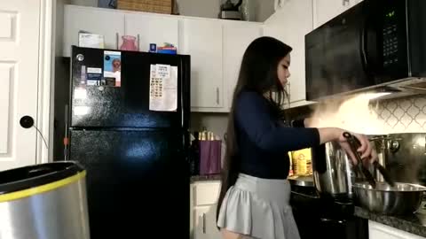 DOLLLFACE online show from 12-24-24, 11:17