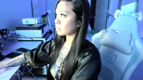 DOLLLFACE online show from 04-03-26, 04:43