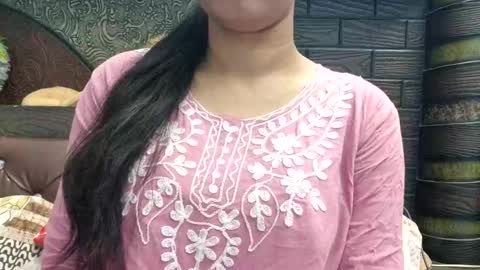 dollmeenu online show from 11-18-25, 04:44