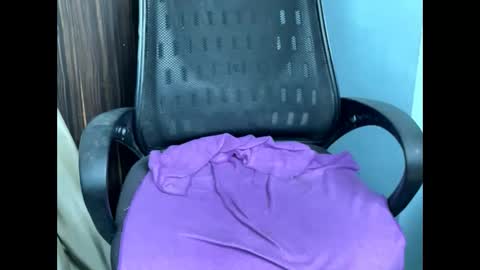 dollmeenu online show from 02-05-26, 09:19