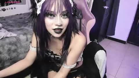 dolly_bones online show from 07-11-26, 05:54