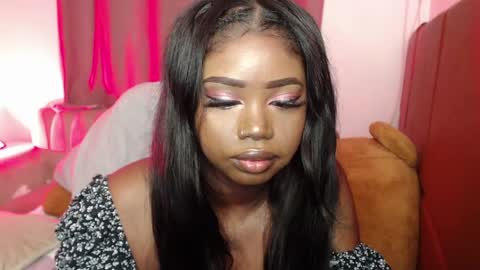 Snapshot of dolly_paige chatting on 04-16-26, 07:09 emily -- online show from 04-16-26, 07:09