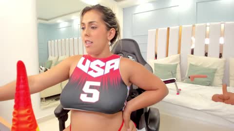 Snapshot of dolly_walker chatting on 12-30-24, 02:31 dolly walker online show from 12-30-24, 02:31