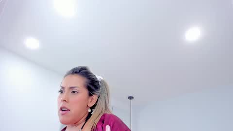 Snapshot of dolly_walker chatting on 02-19-25, 07:06 dolly walker online show from 02-19-25, 07:06